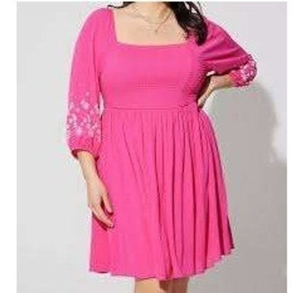 Torrid Mini Crinkle Gauze Dress Womens 0 (12/L) Pink NWT Boho Floral Embroidered